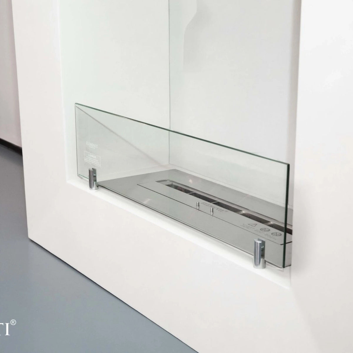 MILANO bioethanol fireplace in Cream White – freestanding with glass