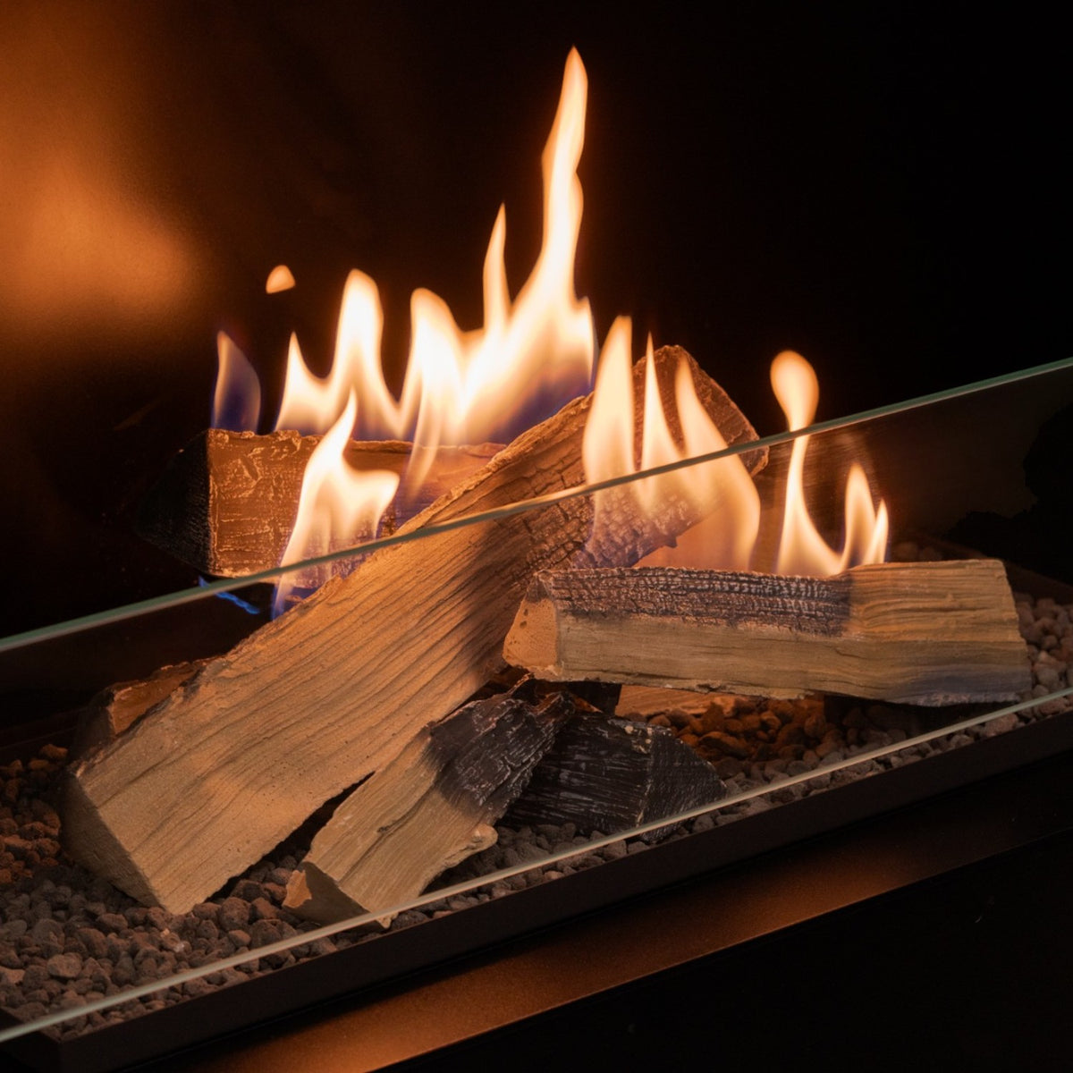 Planika FLA4 790+ Flogs: Remote Controlled Bioethanol Burner with Realistic Log Flames