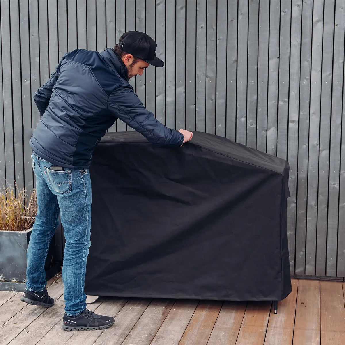 Cover for Höfats Fire Kitchen, providing protection from the elements for outdoor cooking
