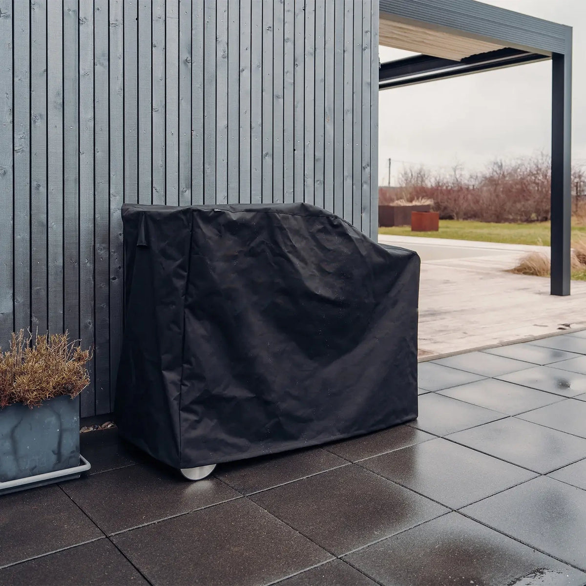 Cover for Höfats Fire Kitchen, providing protection from the elements for outdoor cooking